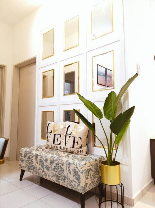 Homestay Casa Nur Iman @Adelia Kajang Zewnętrze zdjęcie